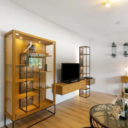 Schwalbennest * لينهشتات